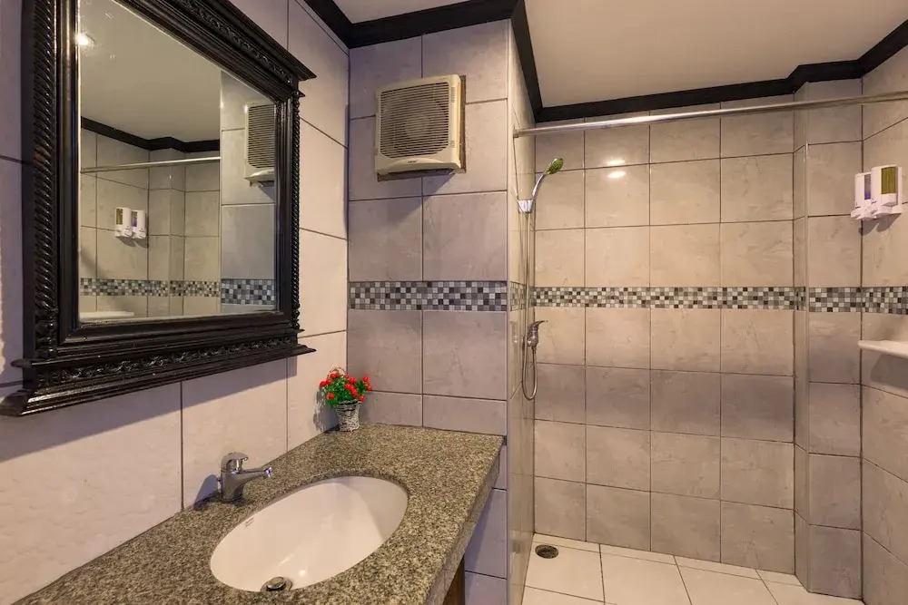 SOHO Rooms Patong