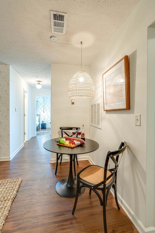 Nashville - 1808 State St #208