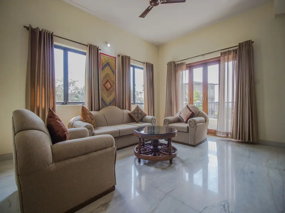 OYO 11351 Home 4BHK Miramar Beach