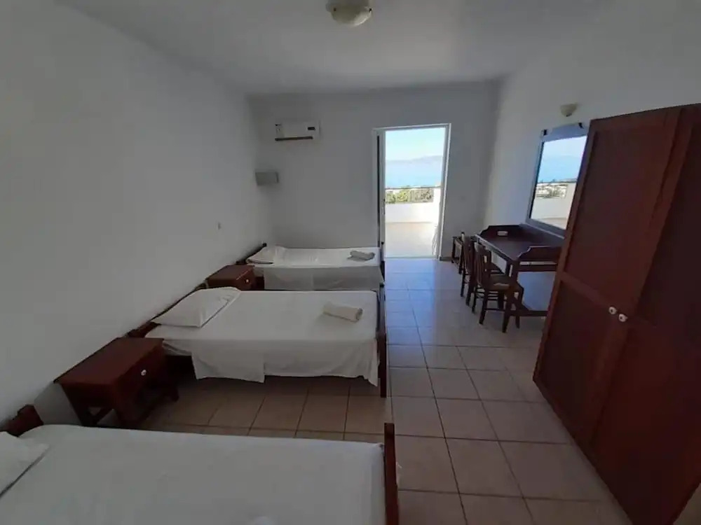 Marianthi Studios & Apartments