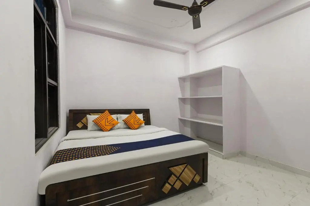 SPOT ON 74614 Hotel Radhika Palace