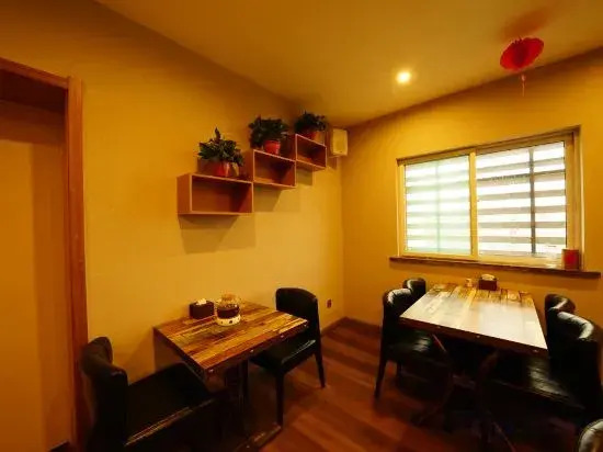 Zhe Fei Hotel (Changzhi Chenghuang Temple)