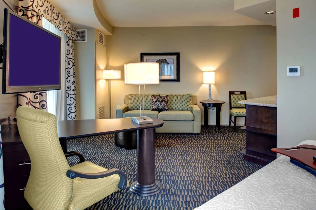 Hampton Inn & Suites Baton Rouge Downtown