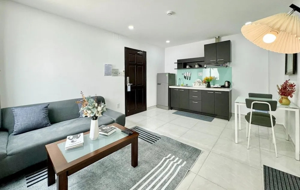 Tan Son Nhat Airport Apartment by SABAY