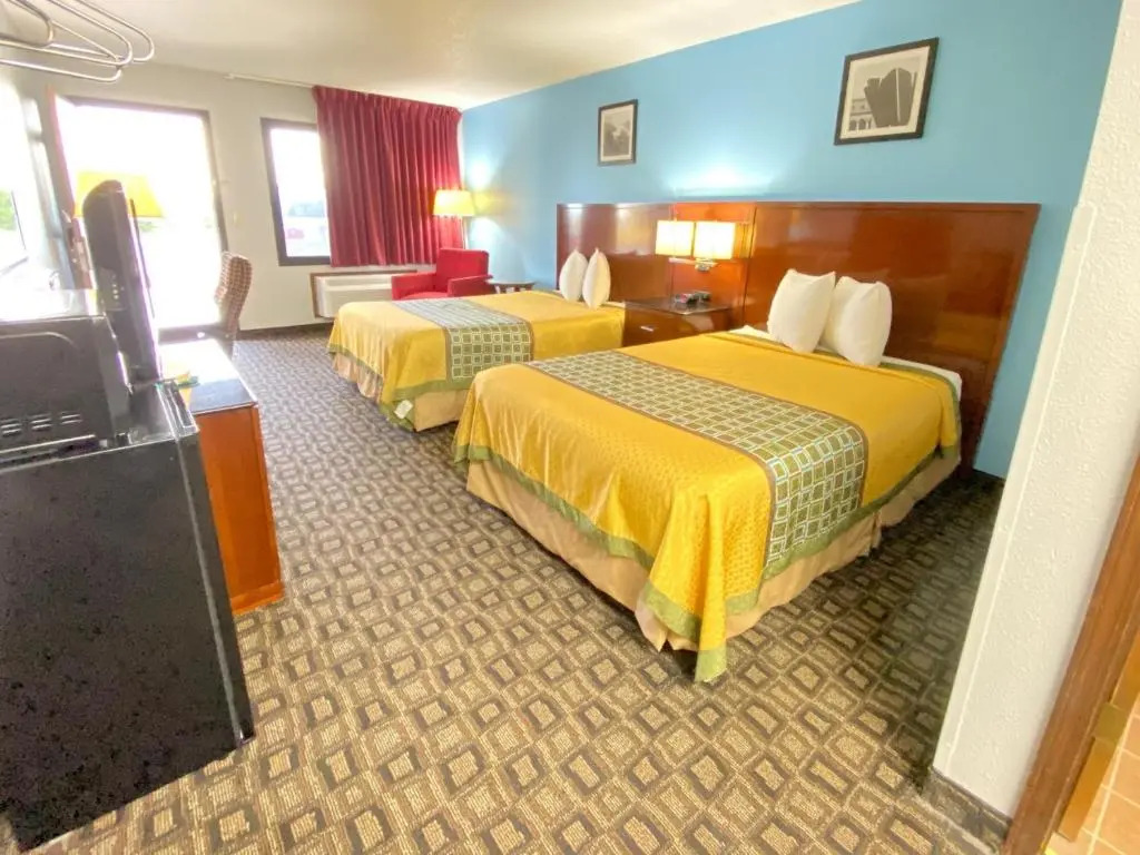 Lakes Inn