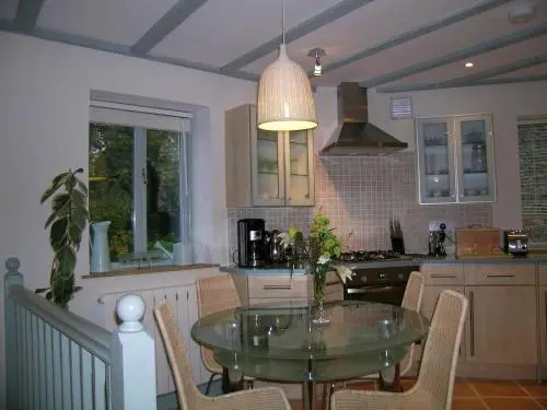Alston Art Apartments