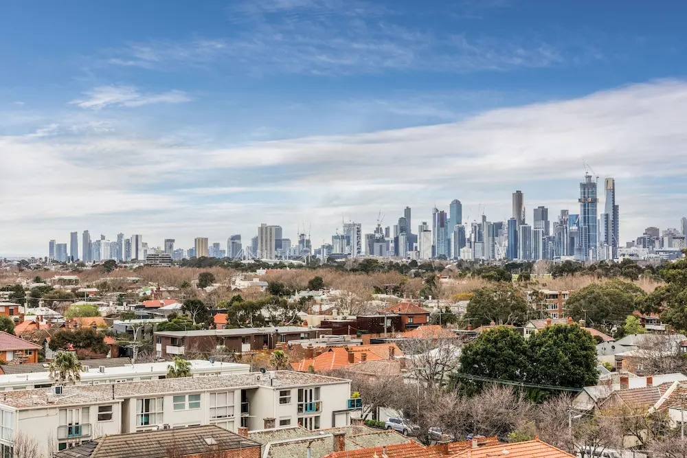 Exquisite 2 Bedroom Beach City Views