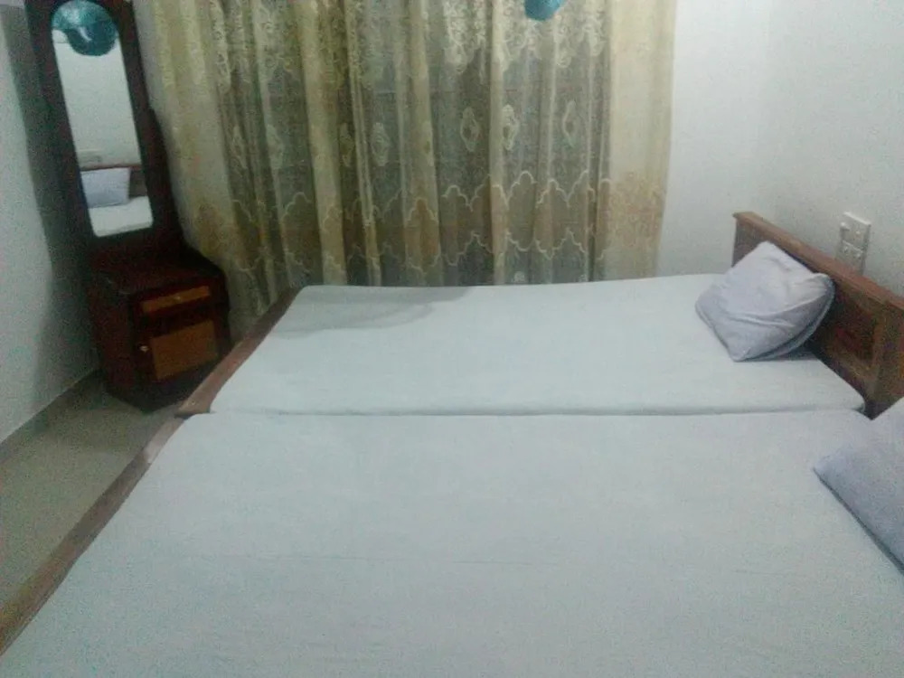 Randi Guest House