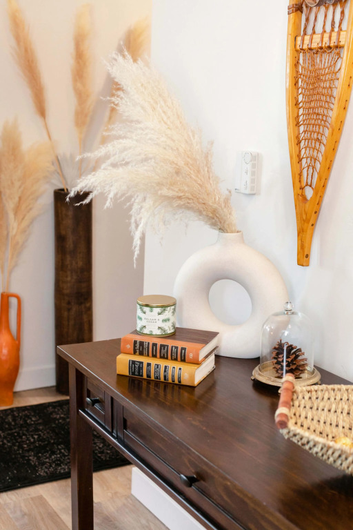 HOLT - Modern, Newly Renovated 2BR in Willits Town Center