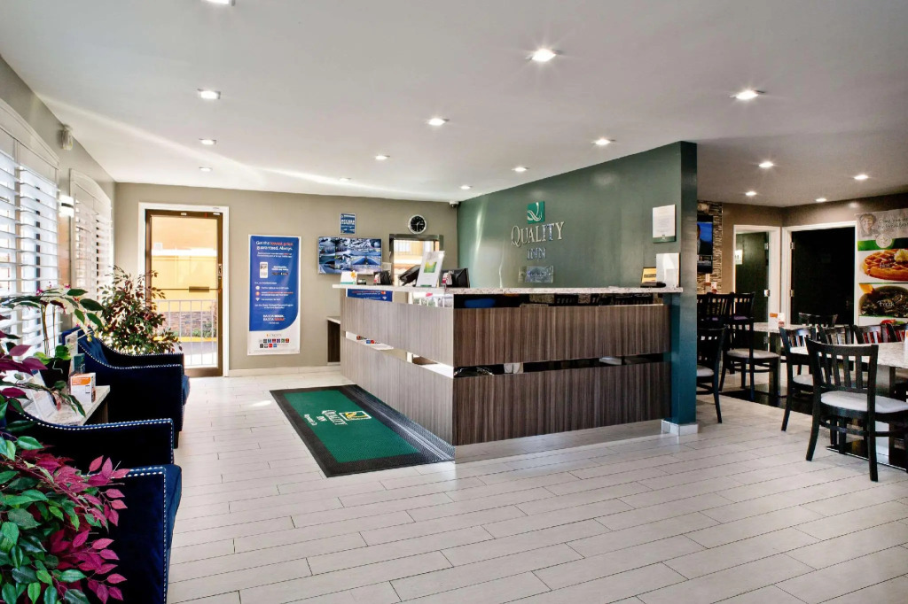 Bay Area Inn & Suites