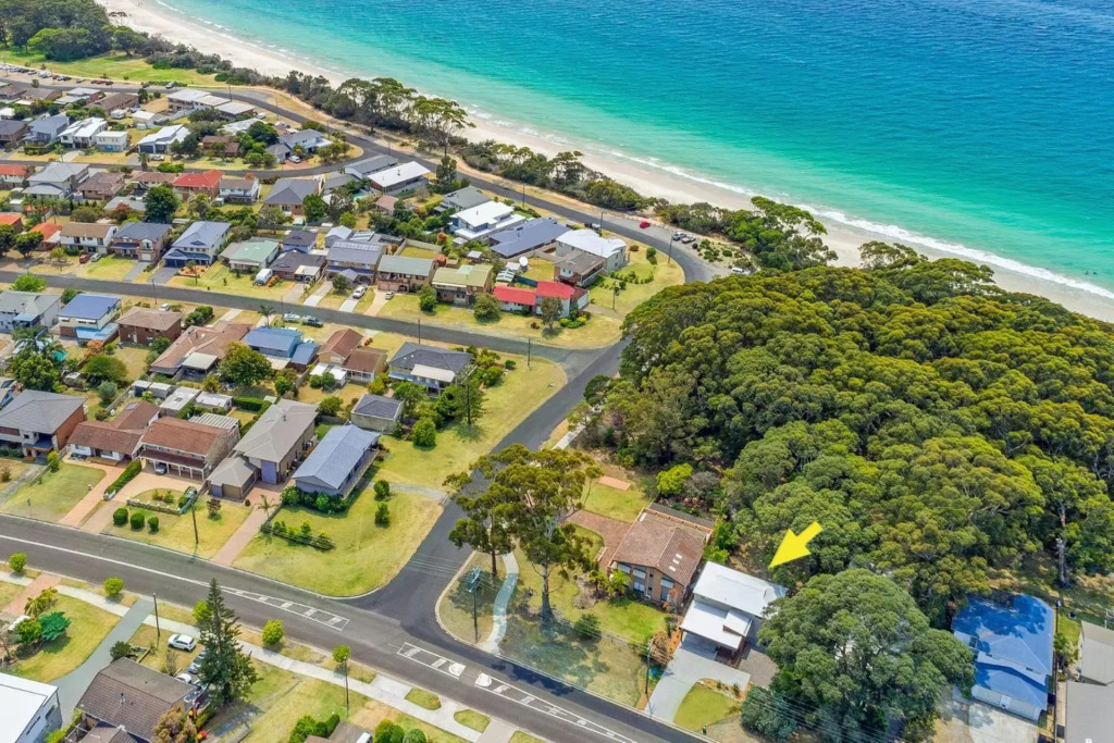 Kookaburra House at Vincentia 4pm Check Out Sundays