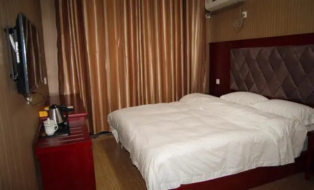 OYO Baozhen Hotel