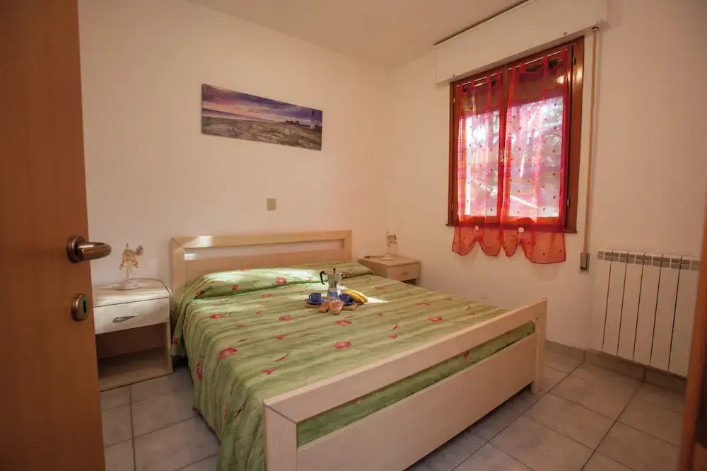 Charming 2-room Apartment in a Peaceful Residential Area