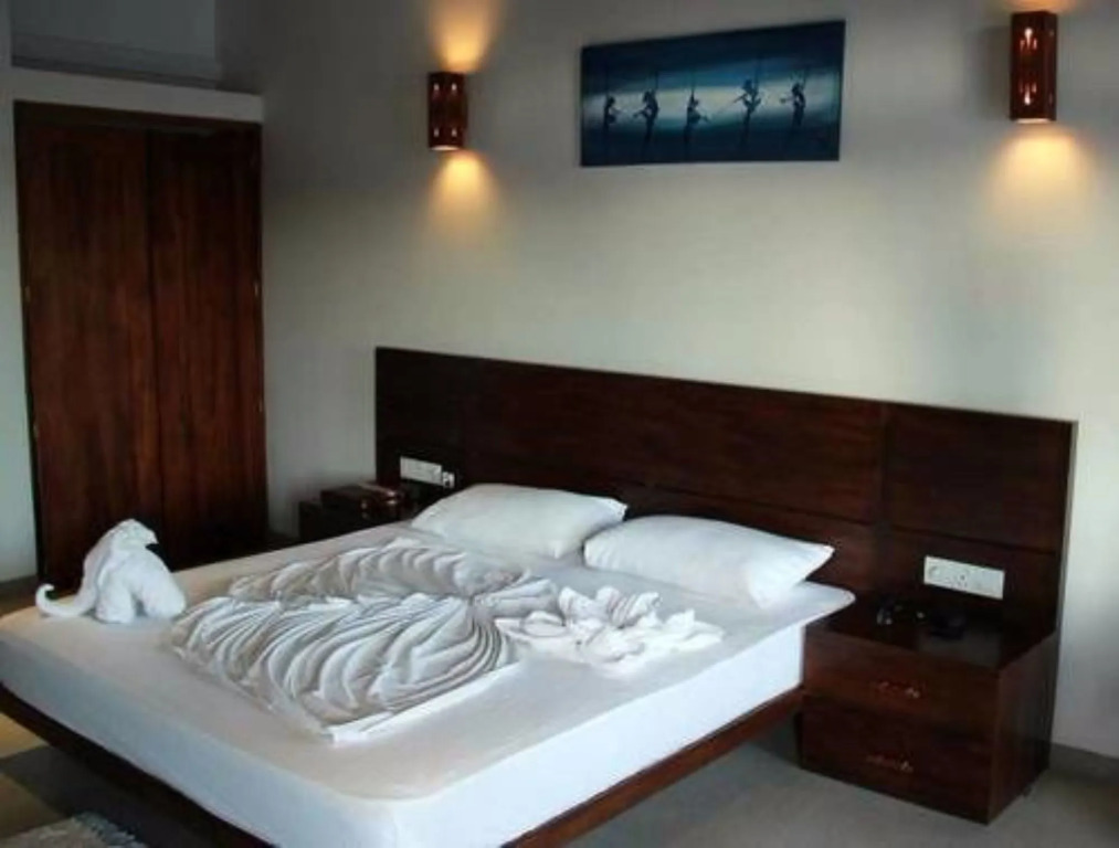 Hideaway Lodge