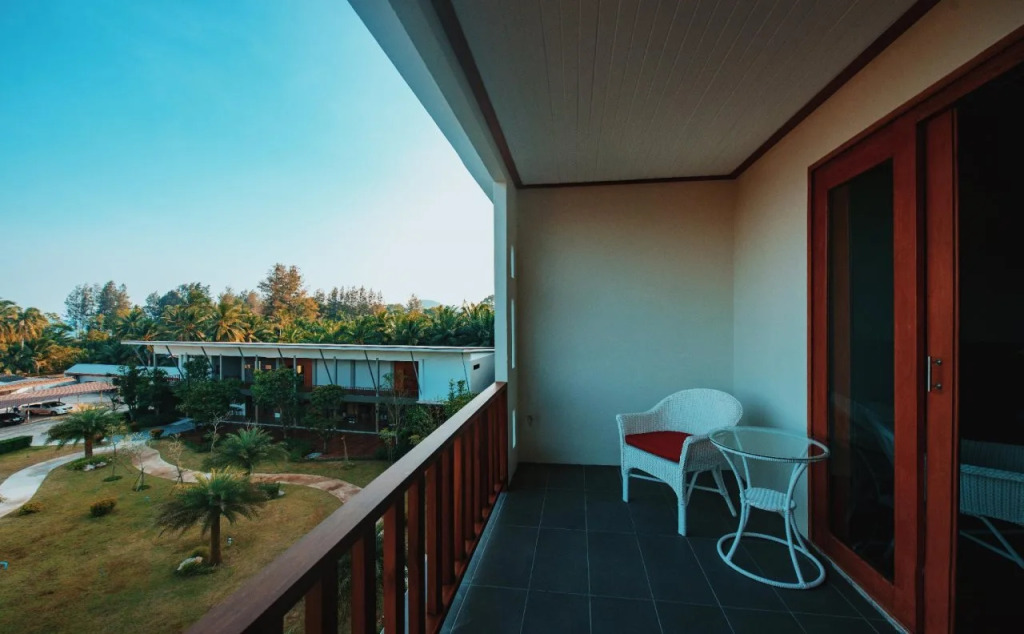 Nana Beach Hotel