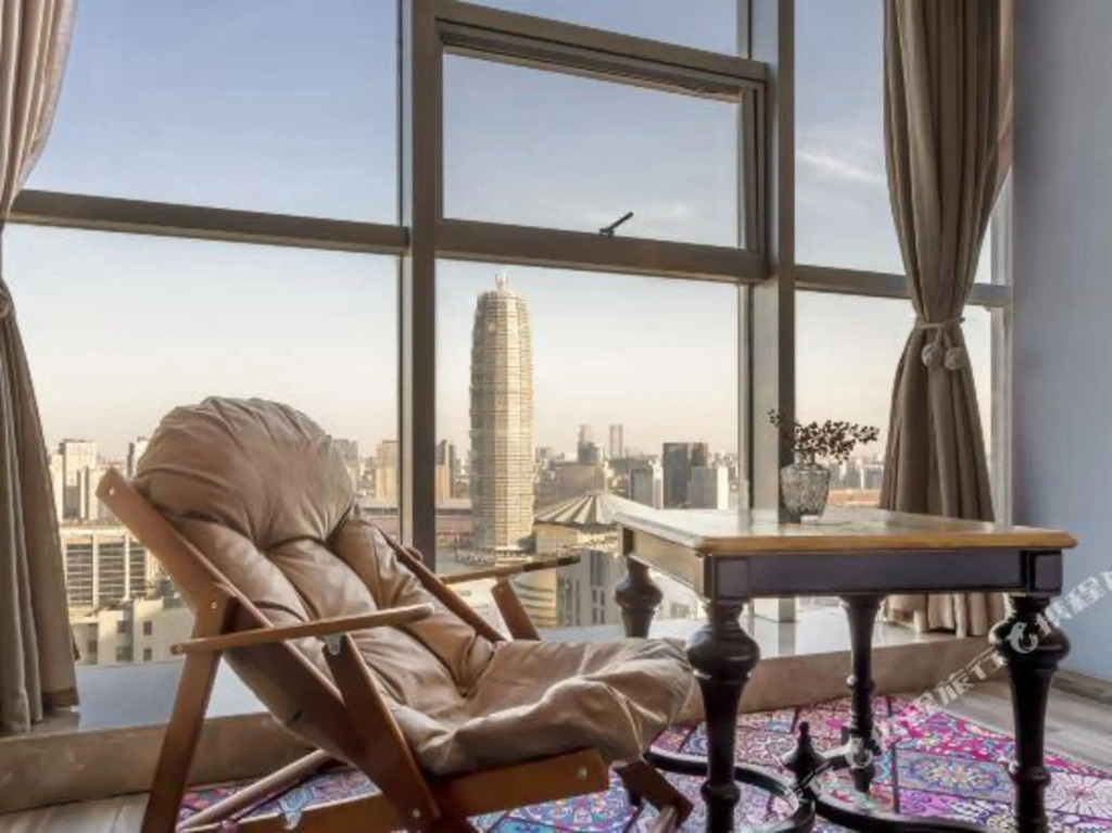 Half Acre City Lodge (Zhengzhou East Railway Station Exhibition Center)
