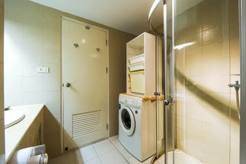 Beachfront Studio Condo-Seaview BW1