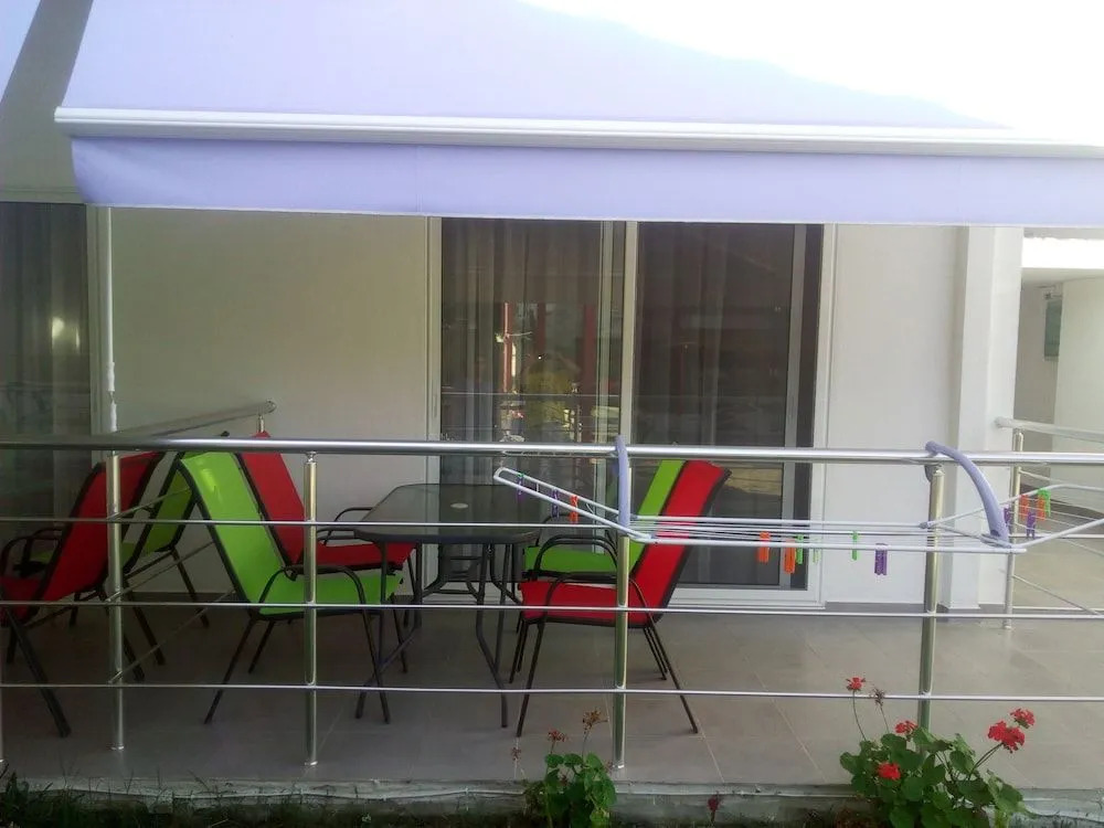 Persefoni Rooms