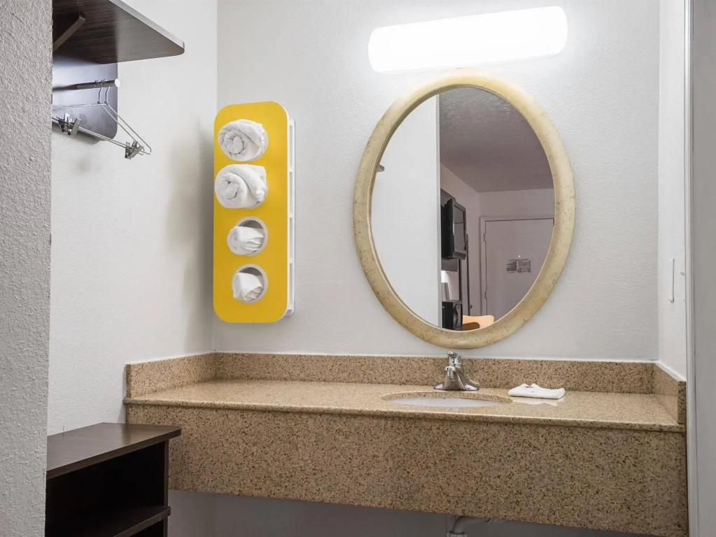Motel 6-Columbus, OH - OSU