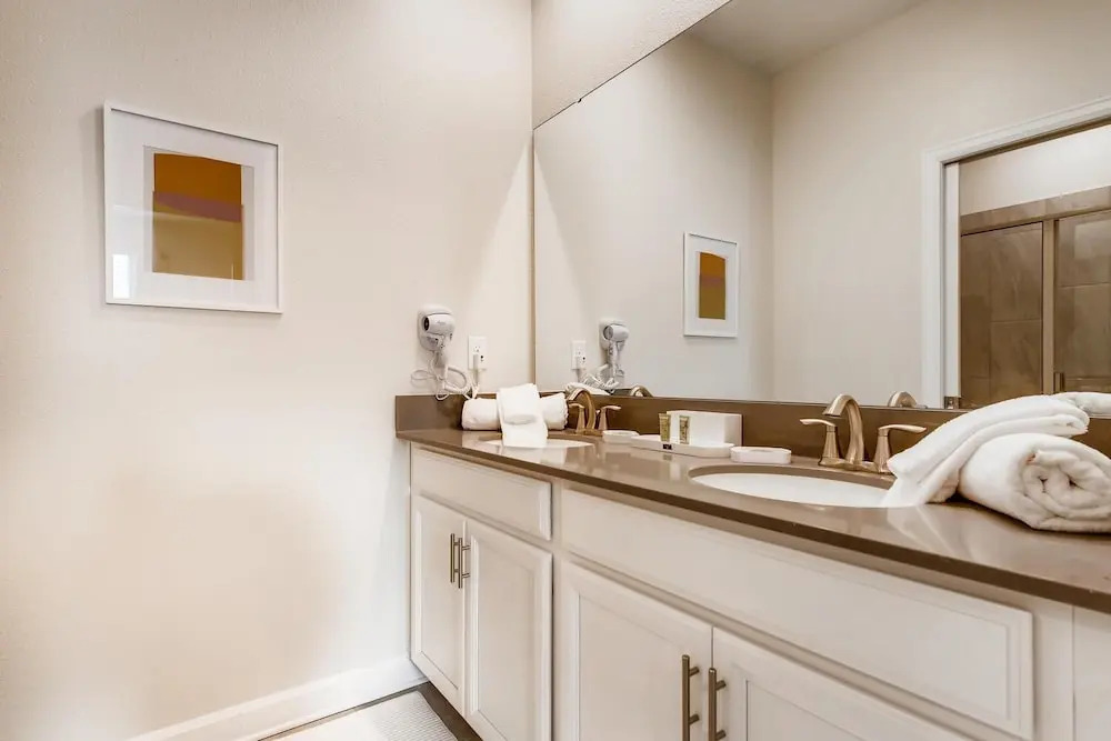 4507 NL Stunning 6br, Private Pool & Spa