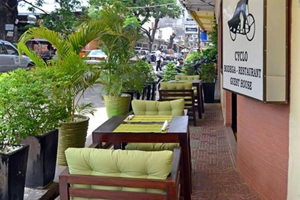 Cyclo Hotel-Bar-Restaurant