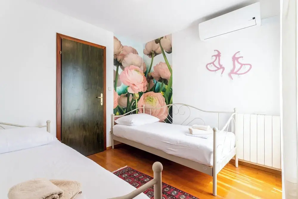 Apartments Filipovic, 3 min walk to the beach