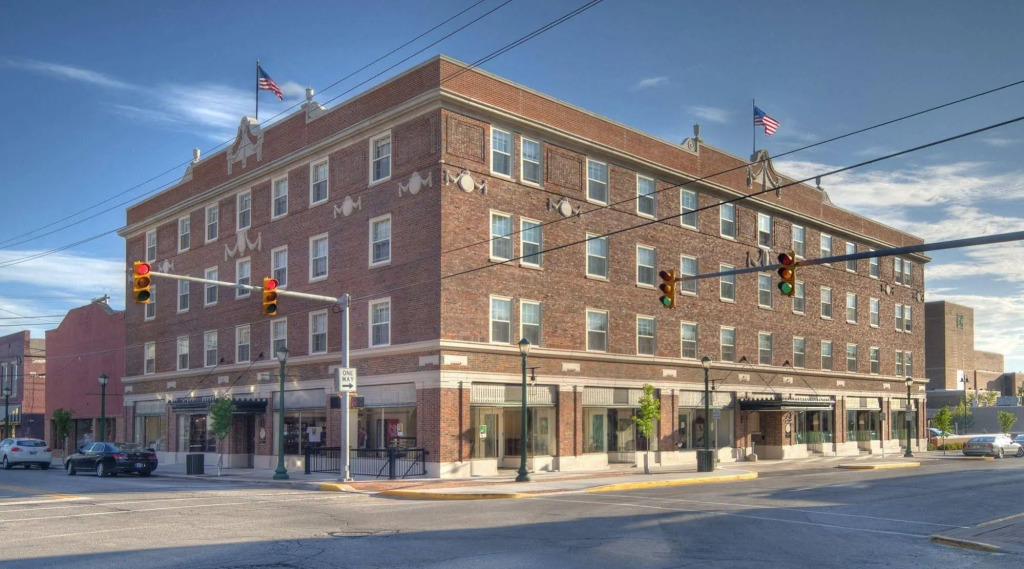 Charley Creek Inn