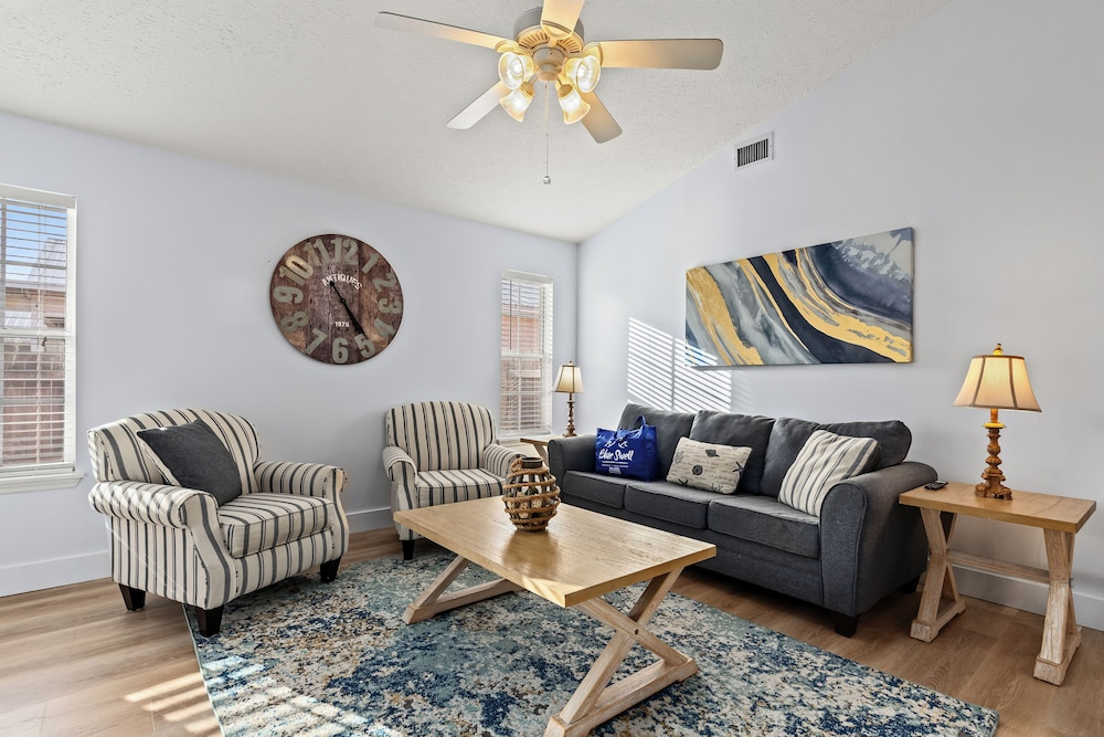 Great Rates Available NOW! / Relaxing Coastal Beach Home West PCB / 3Bd & 2Ba