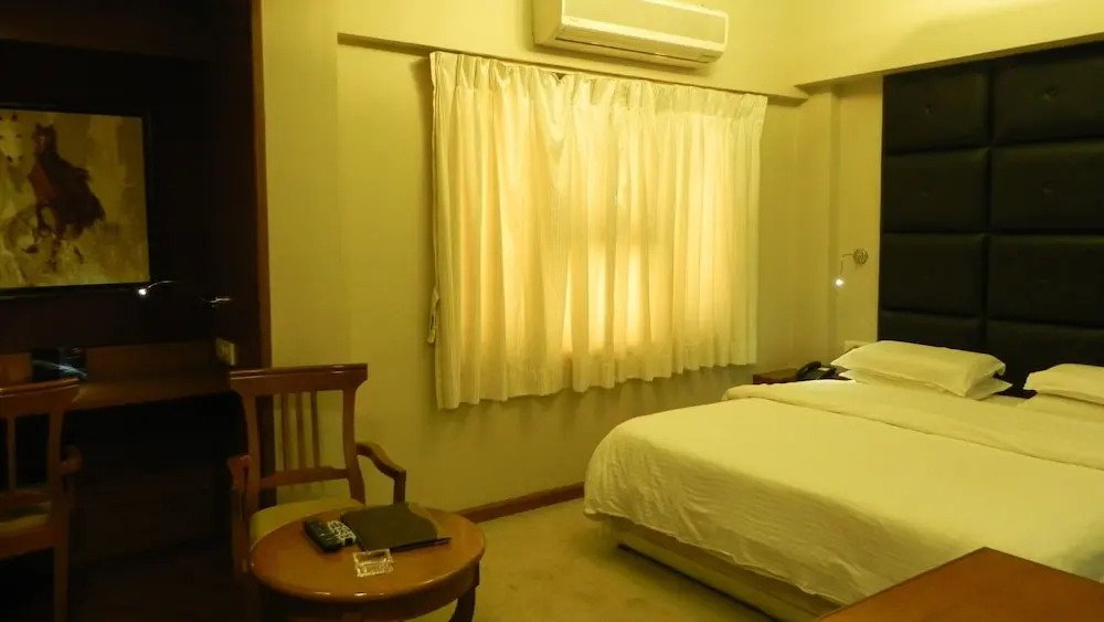 Hotel Aram