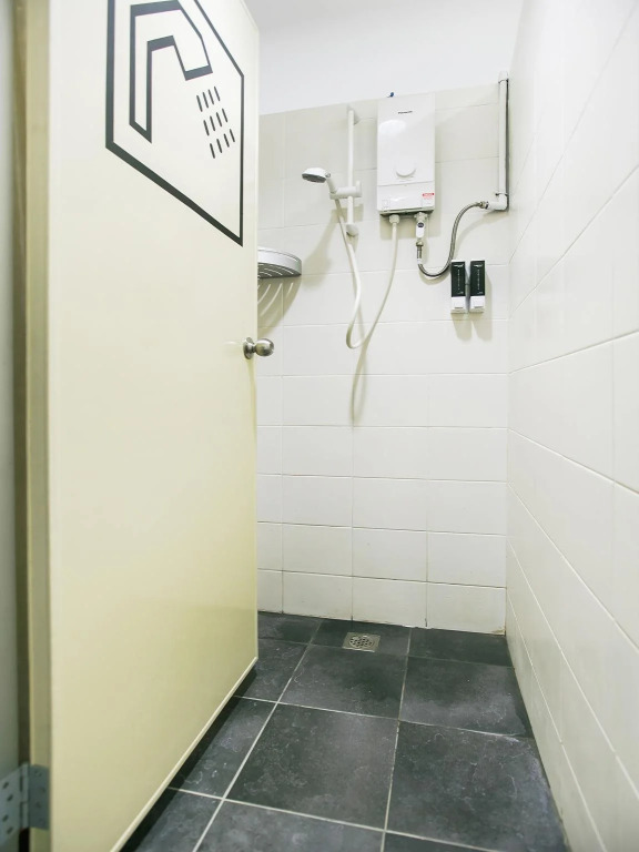 Capsule Inn