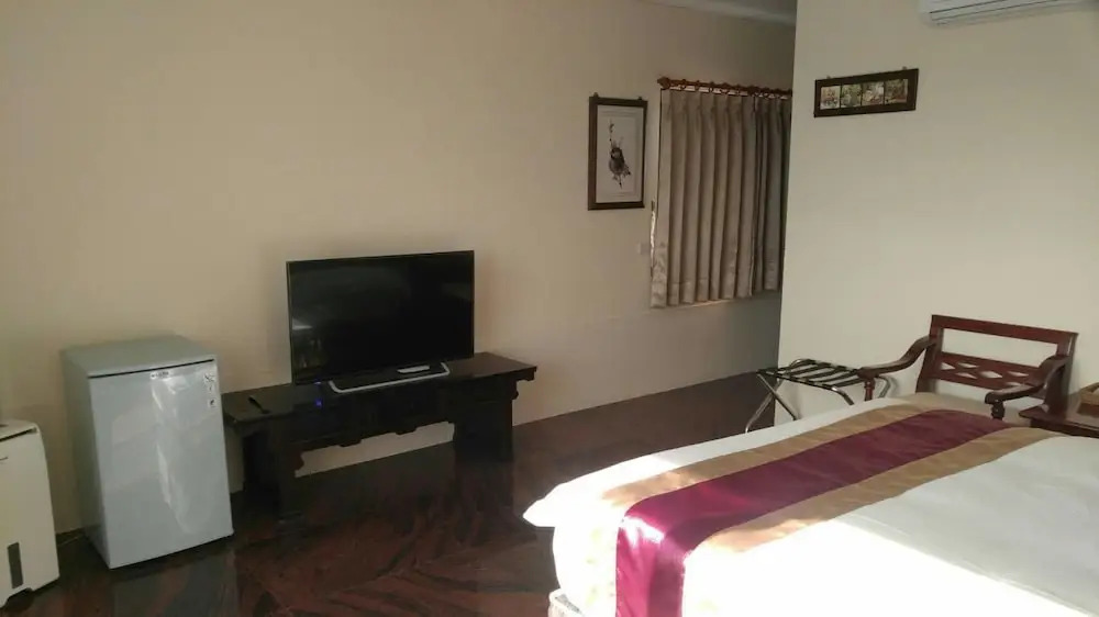 Ya-Go Guest House
