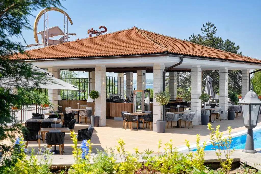 Viva Mare Beach Hotel by Santa Marina