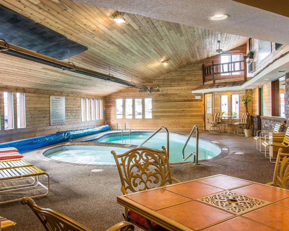 Quality Inn Saint Ignace I-75