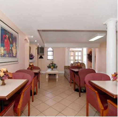 Budget Host Inn and Suites Memphis