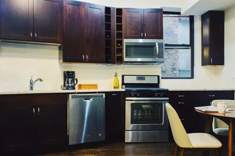 Architectural 2Br in Lincoln Park by Sonder