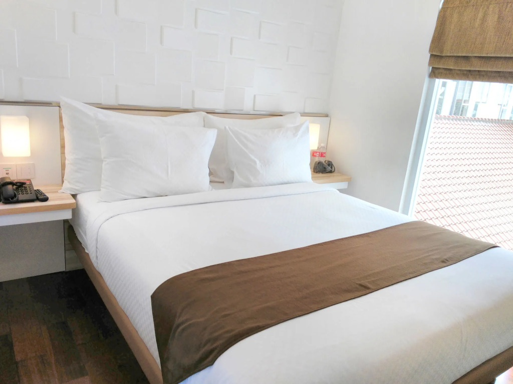 Alimar Hotel