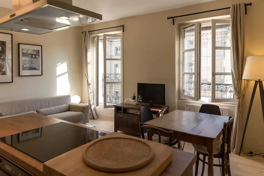 Rivoli Market I Comfortable 1 Bed Apt Near Hotel de Ville