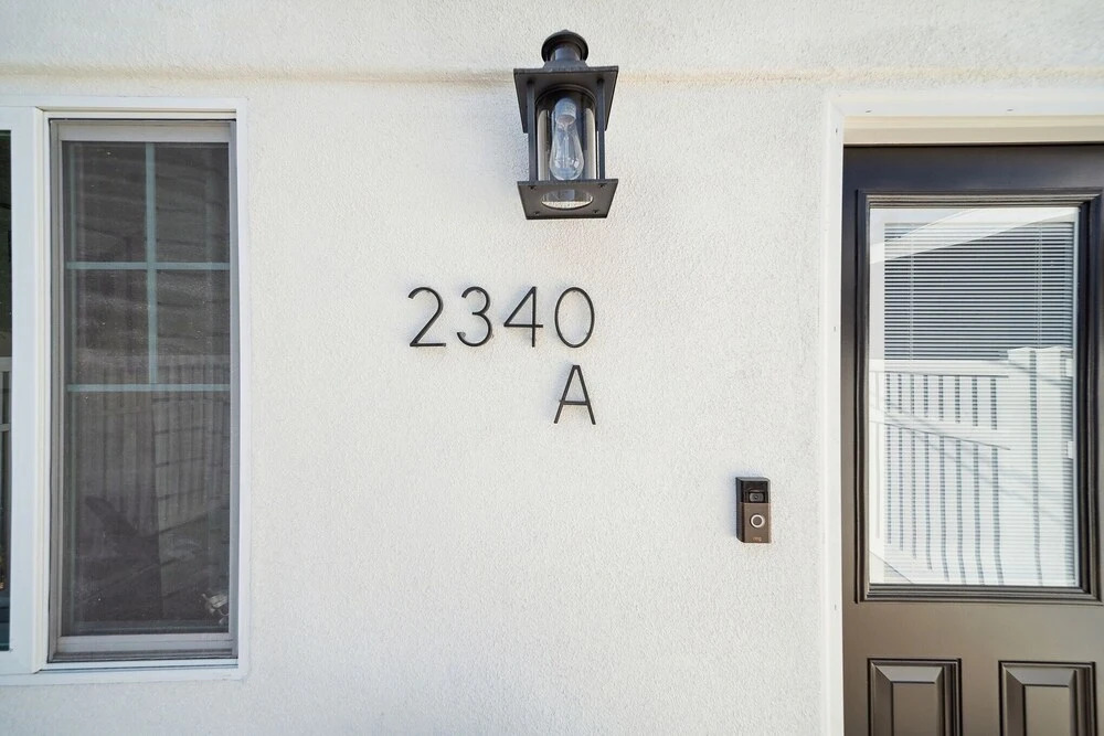 Chic Executive - Historic Floral Park Guest House 1 Bedroom Bungalow by Redawning