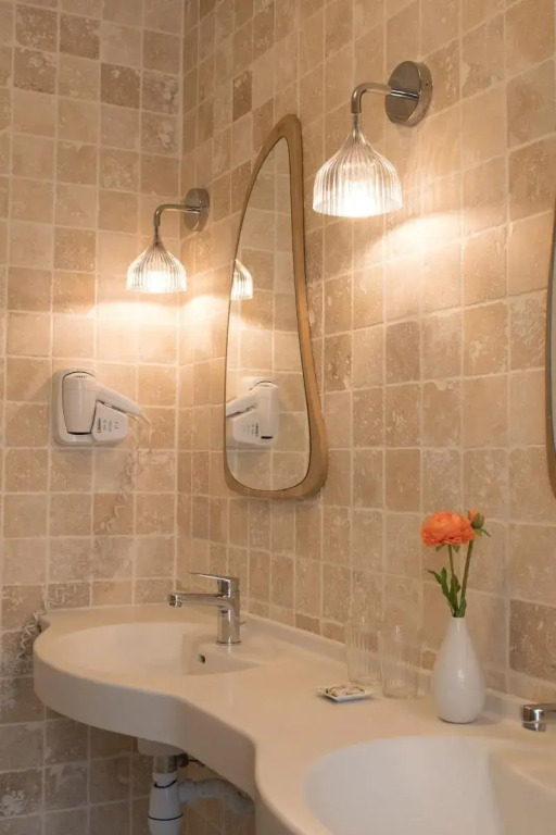 Le Central Boutique Hôtel