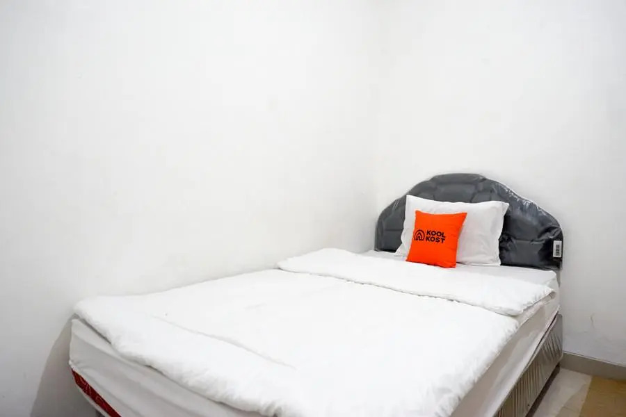 KoolKost Syariah near Universitas Diponegoro 2