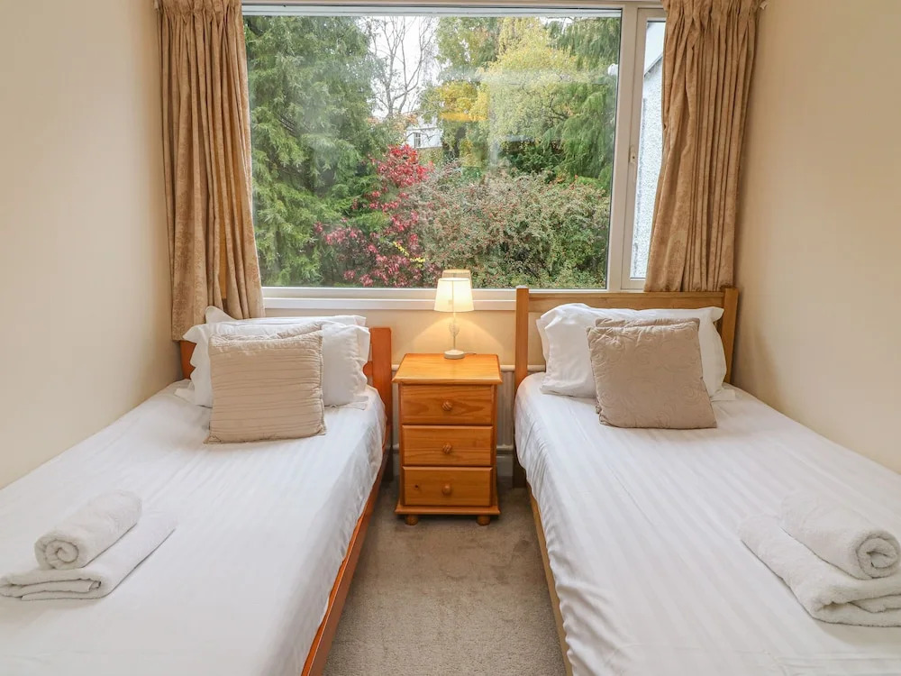 Lakes Hotel & Spa Apartments