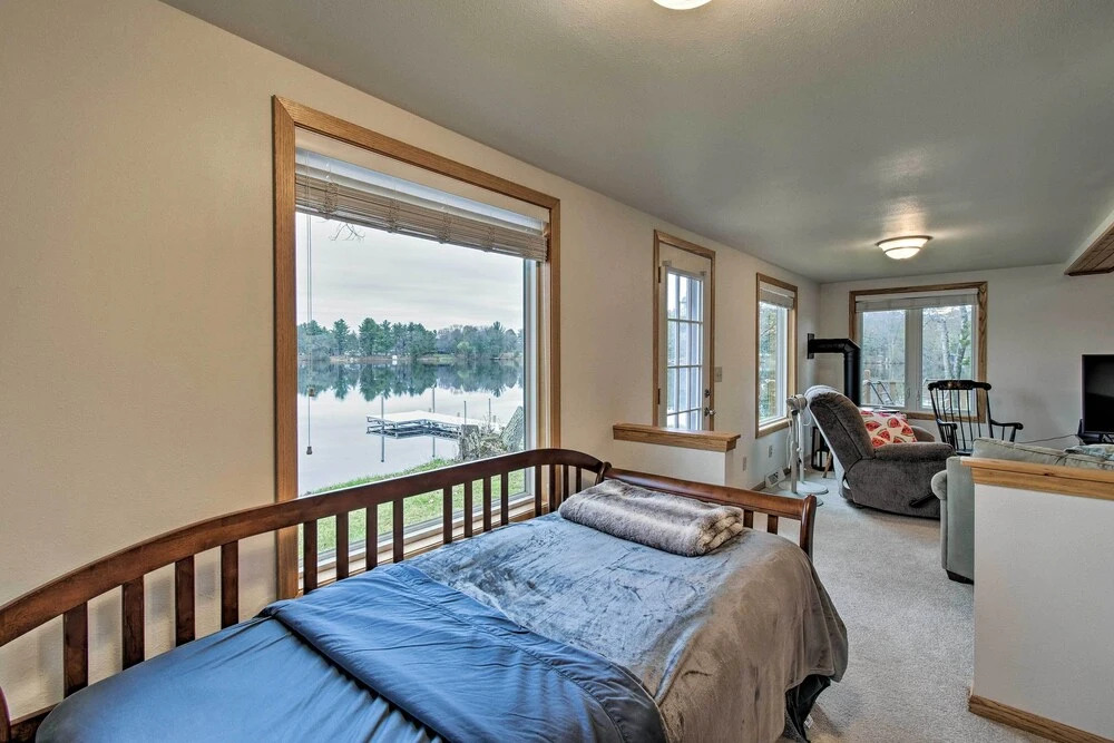 Lakefront Home w/ Seasonal Dock - 2 Mi to Skiing!