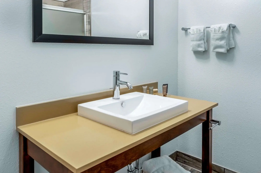 Riverview Inn & Suites, an Ascend Collection Hotel