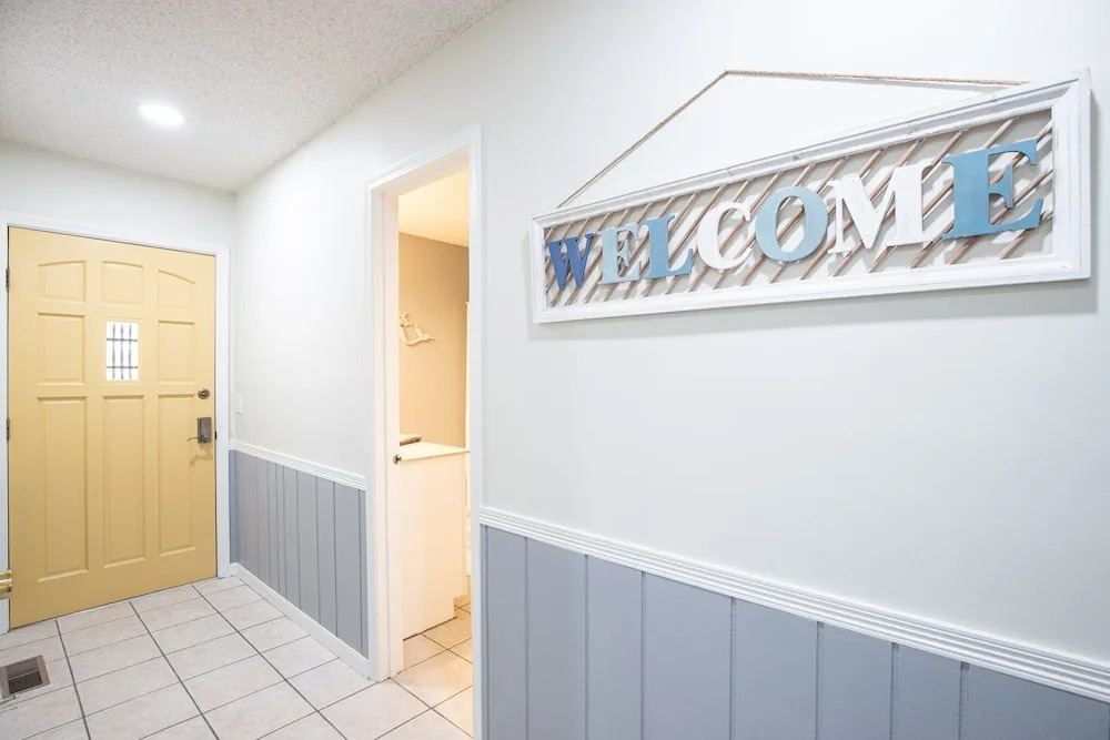 Stunning Views of the 7.5mm, Private Dock, Spacious Decks, Kayaks & More!