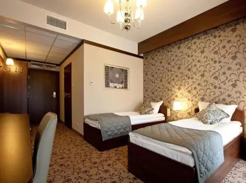 Hotel-Restauracja Platan