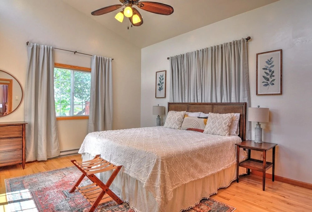 Casita Overlooking Horizon 2 Bedroom Home