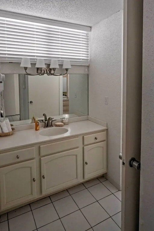Bolongo Bay Oceanfront Condo w/ Community Pool!