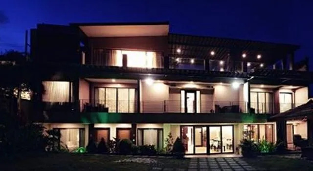 Basilisk Hotel