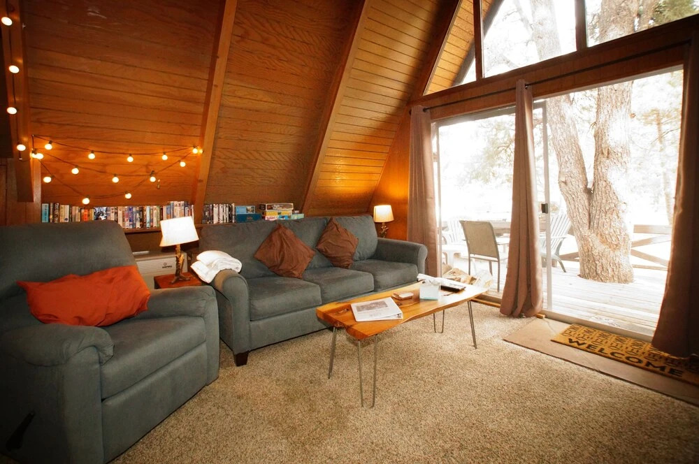 The Cozy Cubbyhole