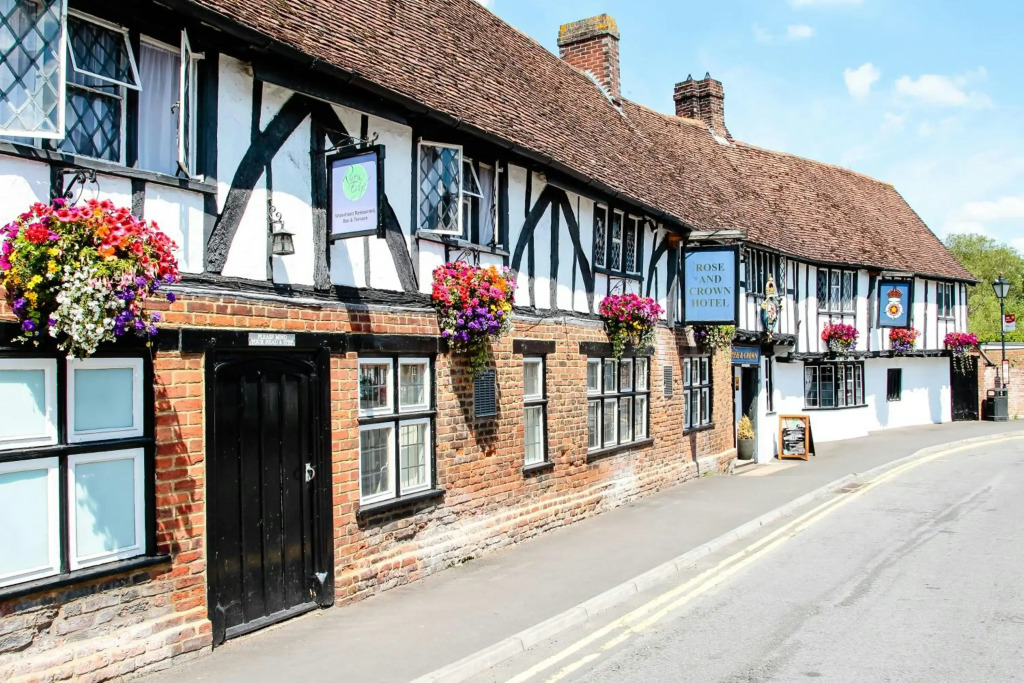 The Legacy Rose & Crown Hotel